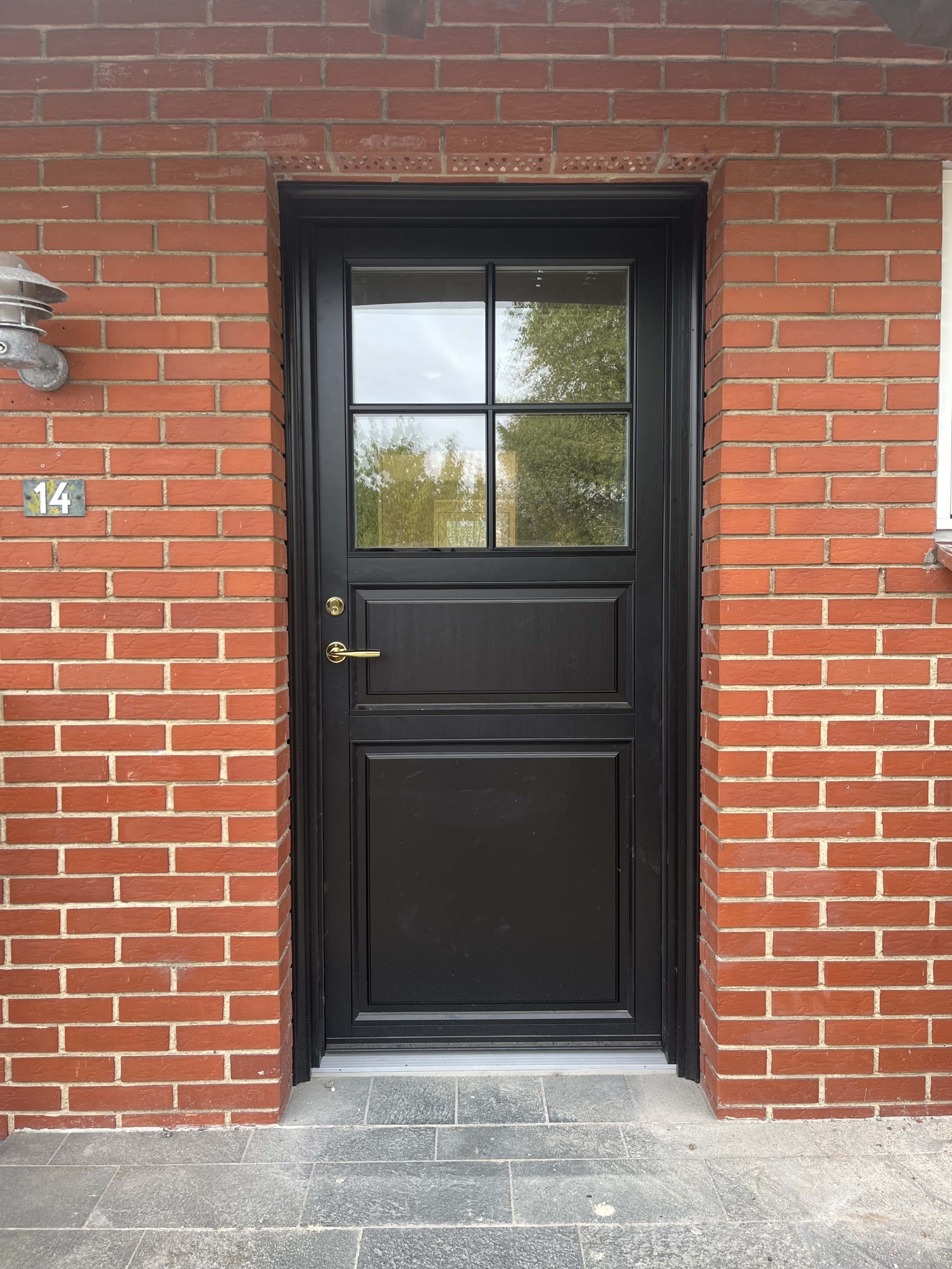 Tømrer til udskiftning af døre i Tønder og omegn